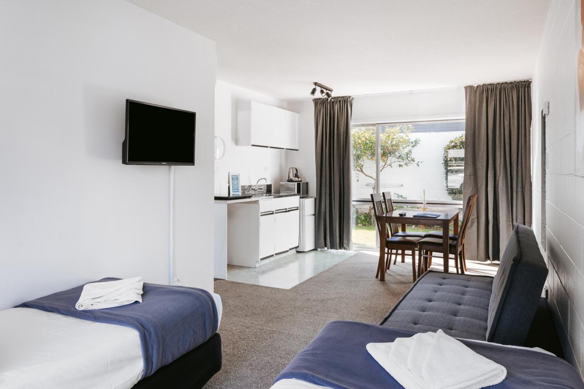 Roselands Motel Tauranga Bagian luar foto