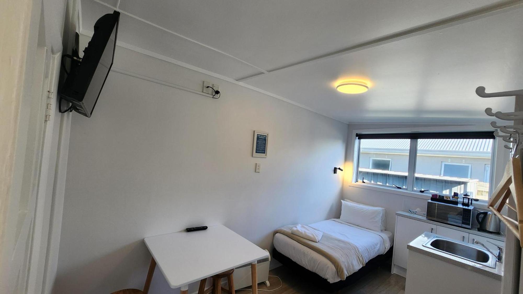 Roselands Motel Tauranga Bagian luar foto