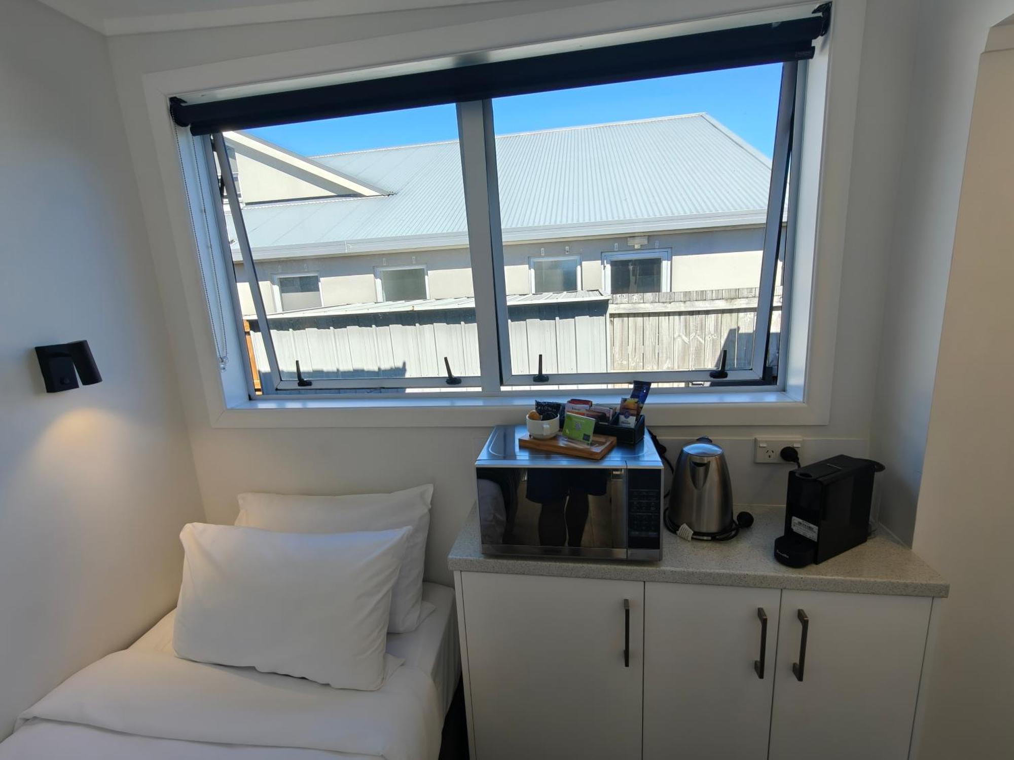 Roselands Motel Tauranga Bagian luar foto