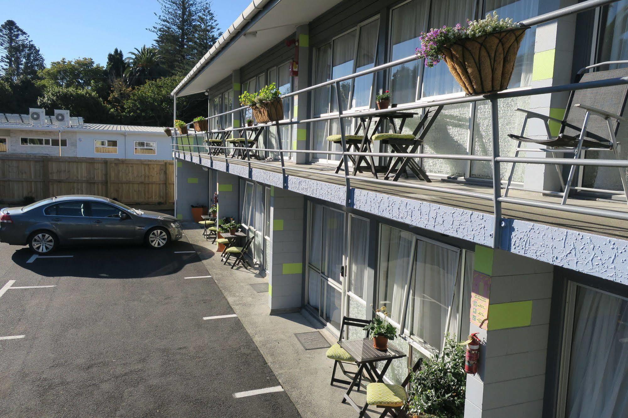Roselands Motel Tauranga Bagian luar foto