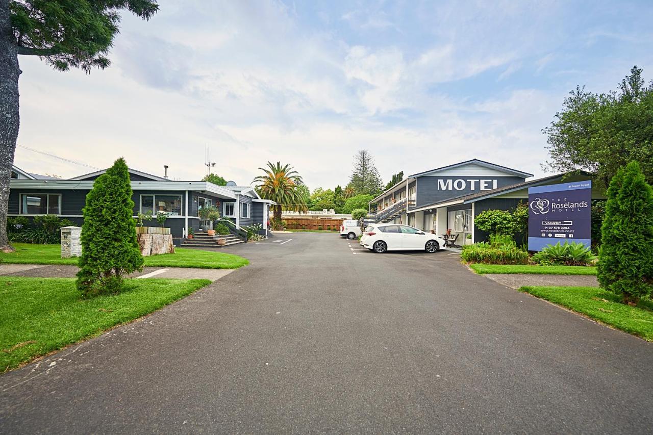 Roselands Motel Tauranga Bagian luar foto