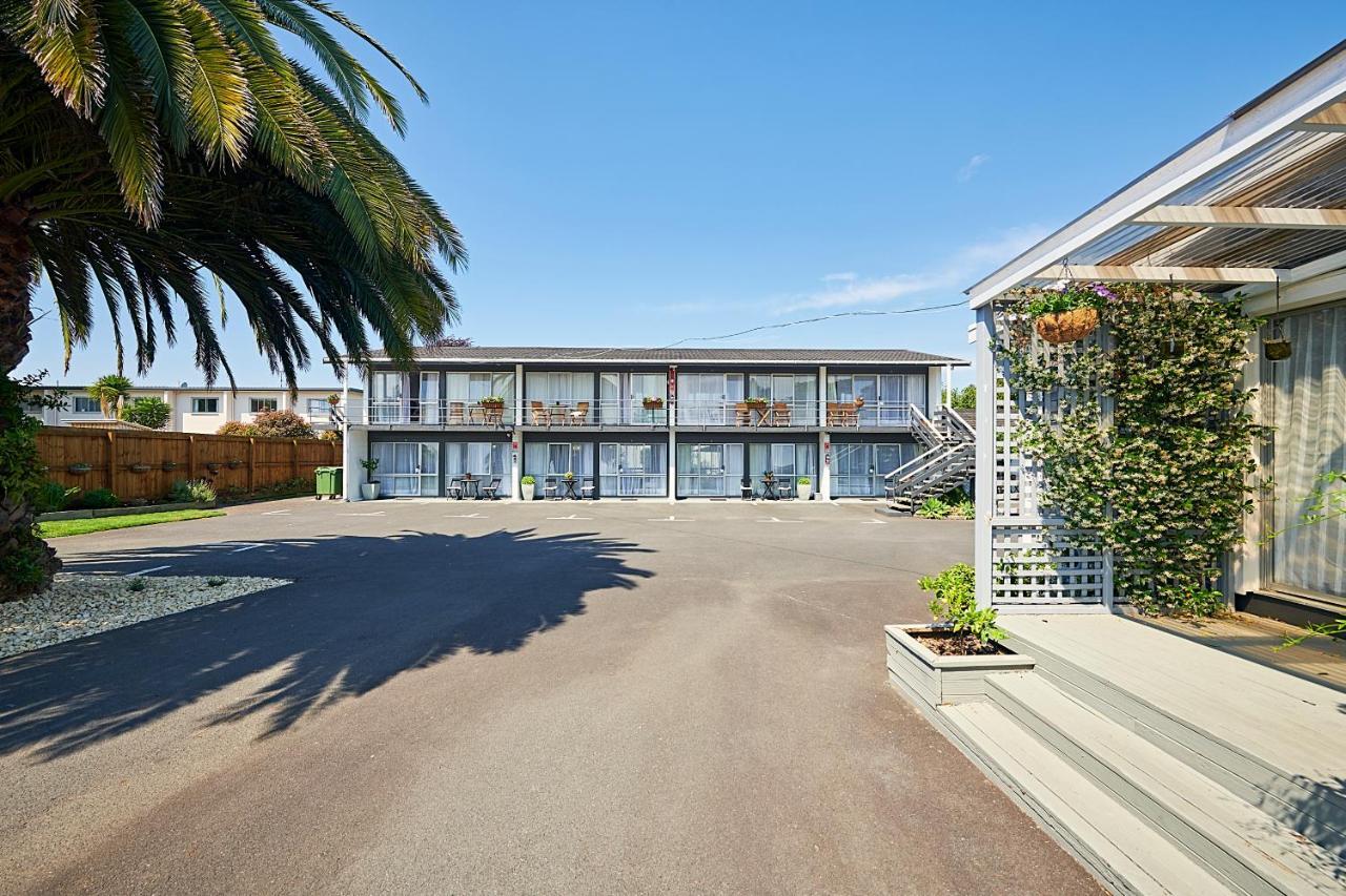 Roselands Motel Tauranga Bagian luar foto